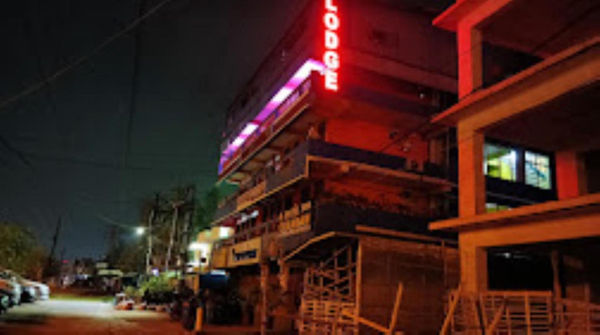 Hotel Chandan,Bhubaneswar Dış mekan fotoğraf